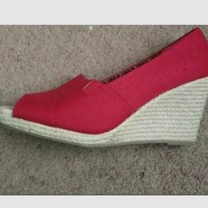 Woman's red wedges Sz 11